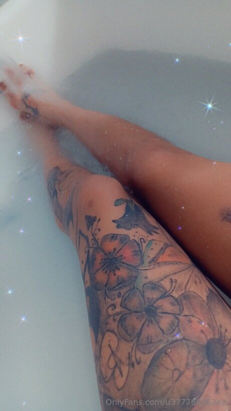 Sexy Frakita art star galleries