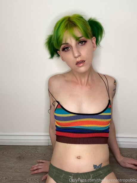 Thequeenastropublic pornstar beautiful pictures