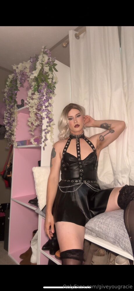 Giveyougracie model porn photo