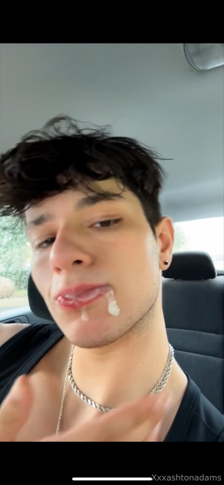 Ashtonadamsx model pretty photos