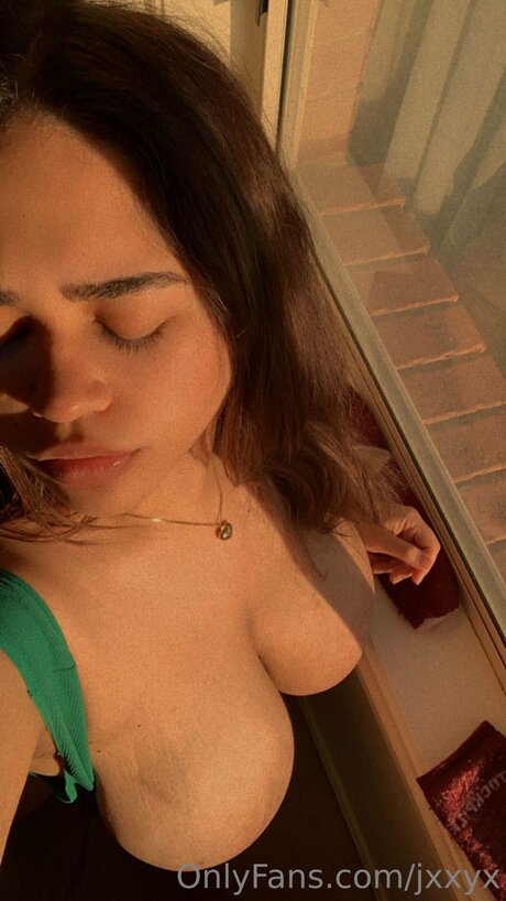 Bemyjxy pornstar exclusive img