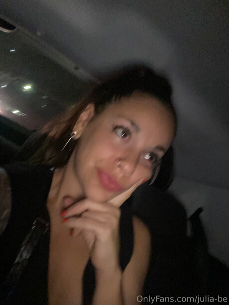 Julia Be art pornstar gallery