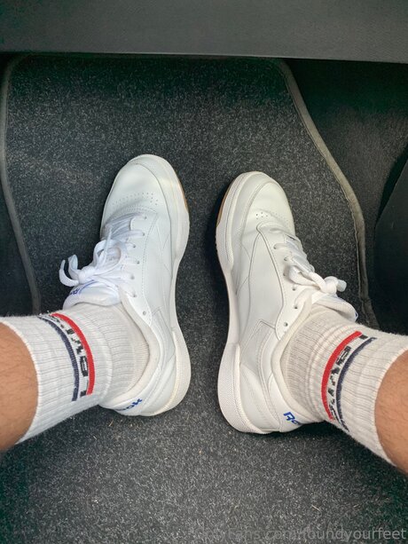 Foundyourfeet model nice image