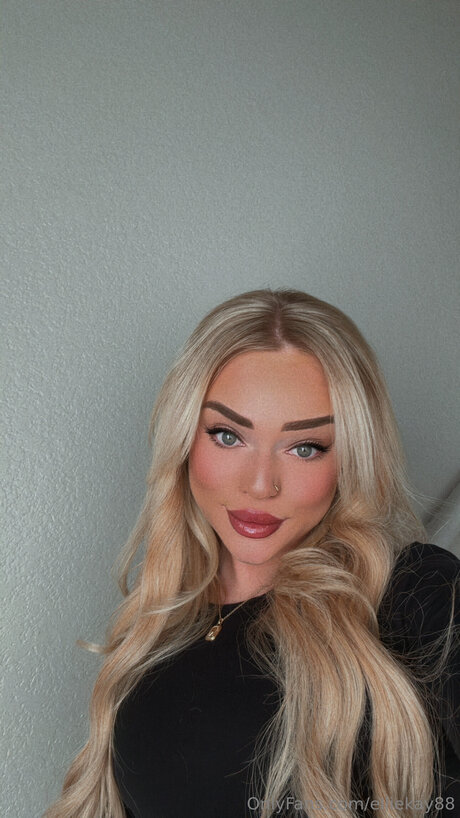 Xo Ellie star nude picture