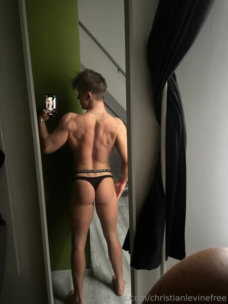 Christianlevine Straight xxx pornstar pics