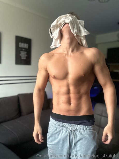 Christianlevine Straight star beautiful pictures