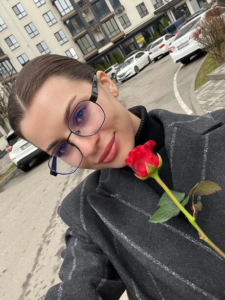 Cutie Karina nude model picture