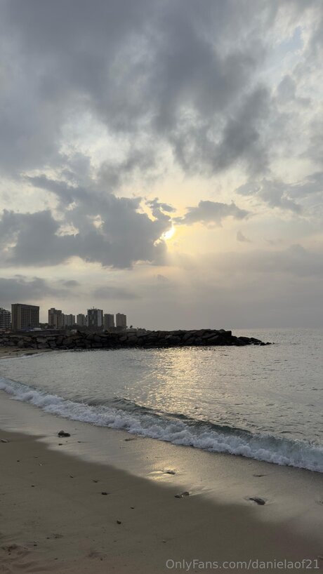 Danielaof21 nice actress image