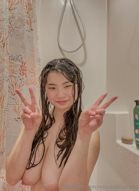 Missdahliawang sex model pic