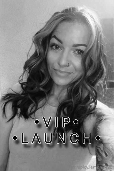 Spicy Lemon2425 pornstar xxx pic