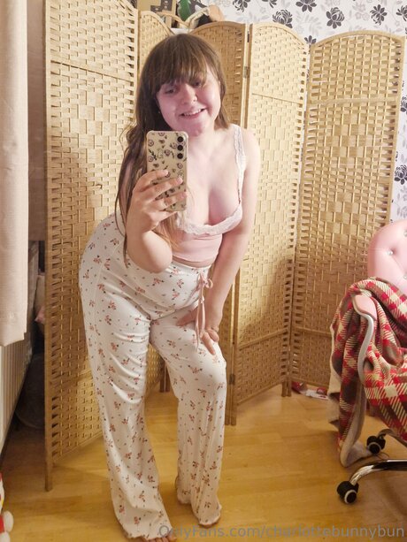 Charlottebunnybun nudes star photo