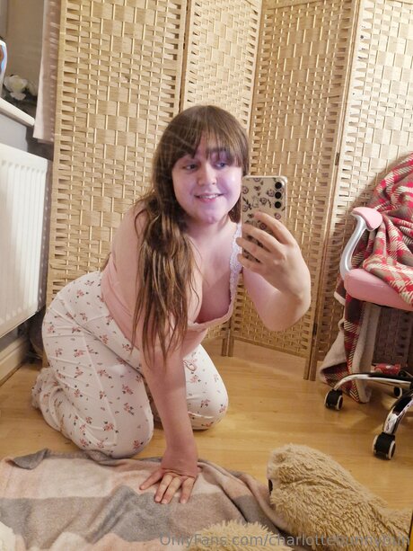 Charlottebunnybun star best pic