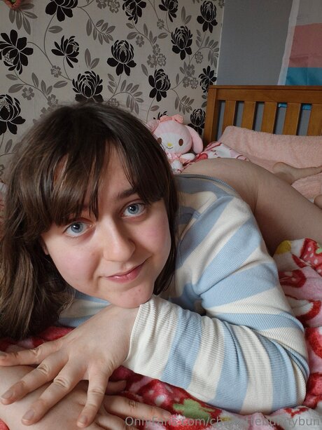 Charlottebunnybun pornstar sexy picture