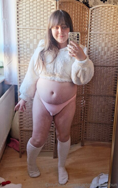 Charlottebunnybun model naked photos