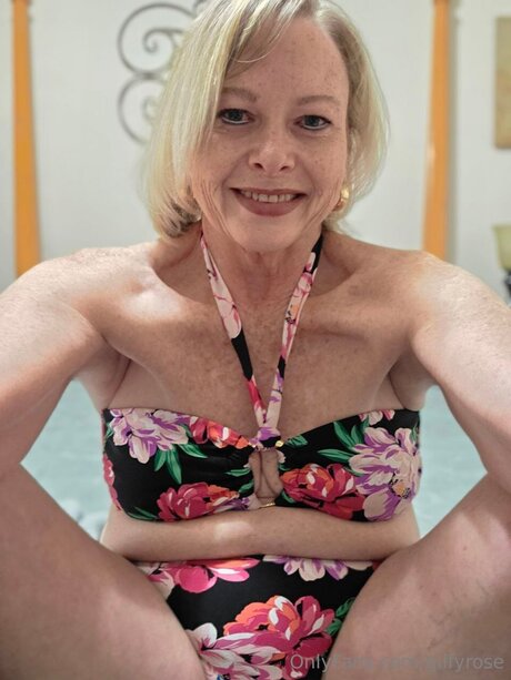 Gilfyrose model free photo