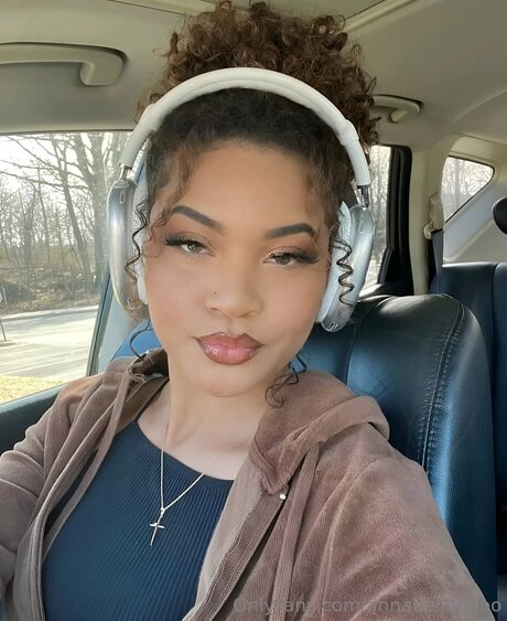 Annabellebooo hd actress photo