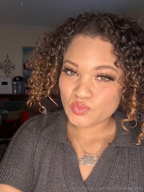 Annabellebooo xxx model image