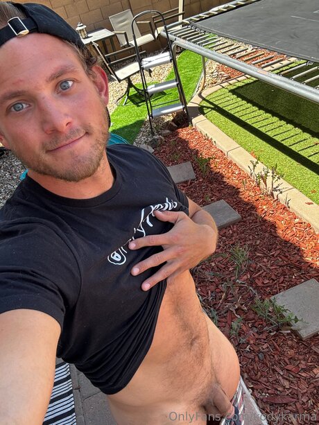 Kodykarma star nude img