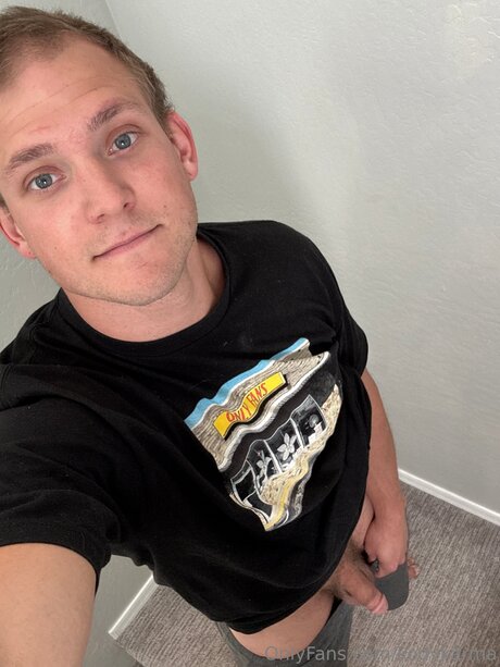 Kodykarma hd actress pictures