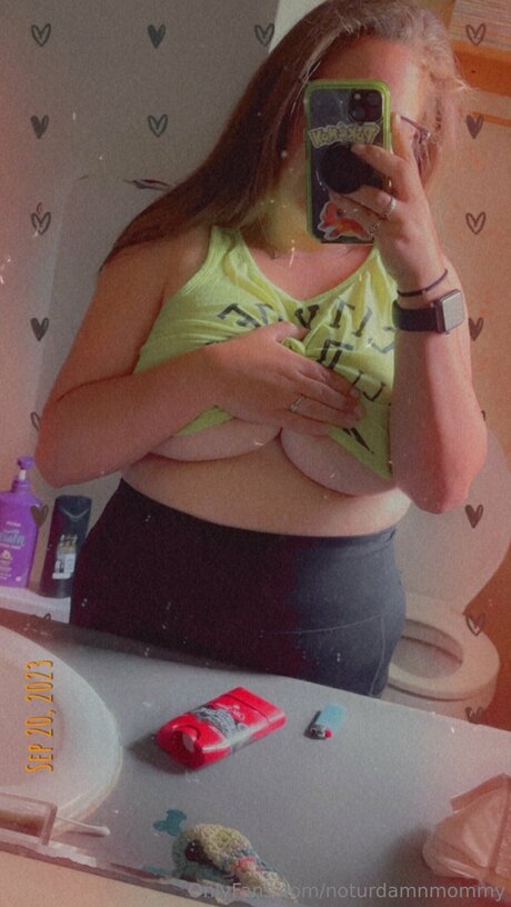 Noturdamnmommy star hd images