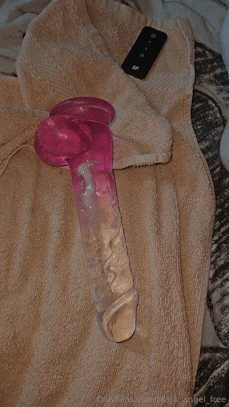 Black Angel Free model naked photo