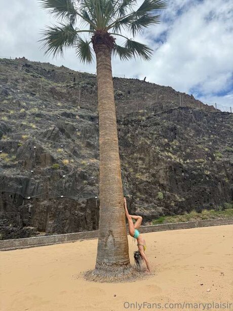 Maryplaisir pornstar hot images