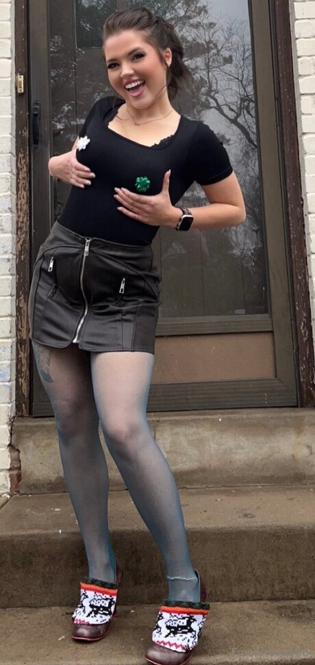 tanned onlyfans hot nude img