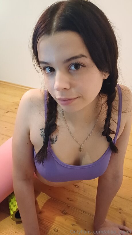 Alisa Violet pornstar sex photo