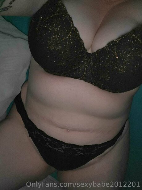 Sexybabe2012201 model erotic pics