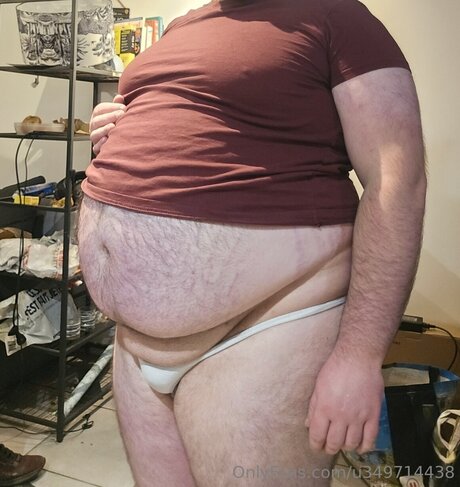 U349714vbkk pornographic star image