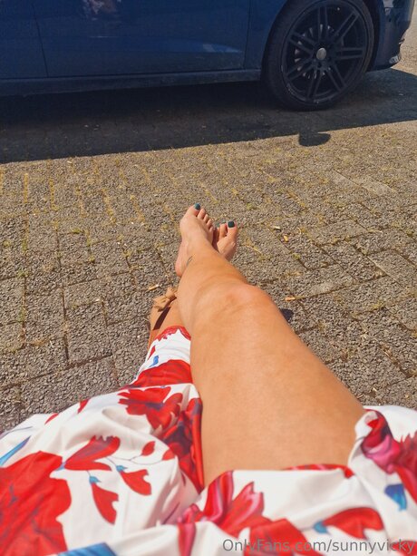 Sunnyvicky model erotic archive