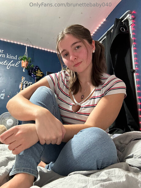 Brunettebaby040 Profile