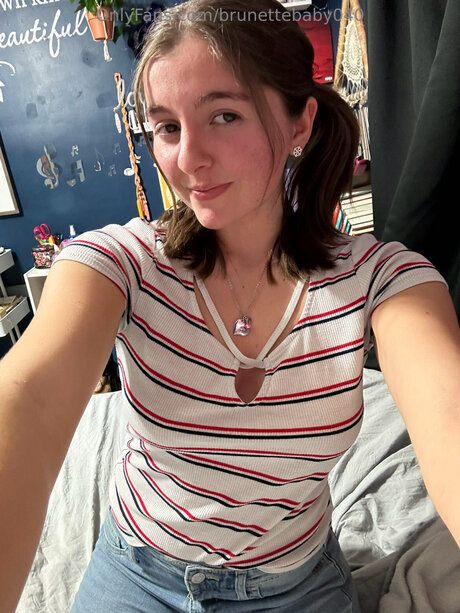 Brunettebaby040 model sex archive