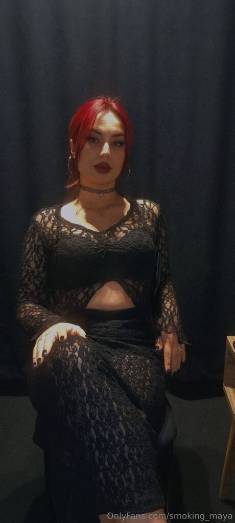 Smoking Maya free star img