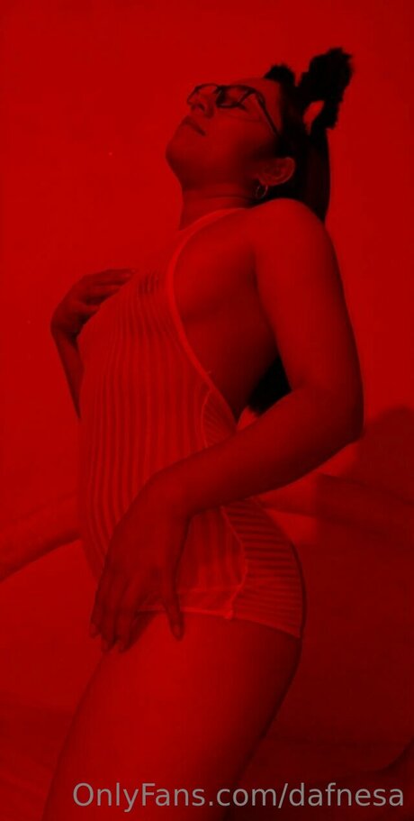 Dafnesa model hot pic