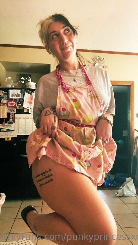Punkyprincessxofree erotic actress images