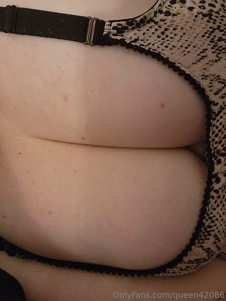 Curlytop1015 pornstar free picture