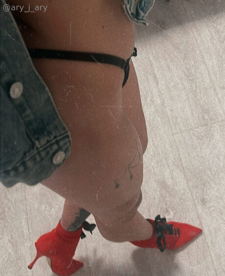 gay influencer onlyfans hot nude pics