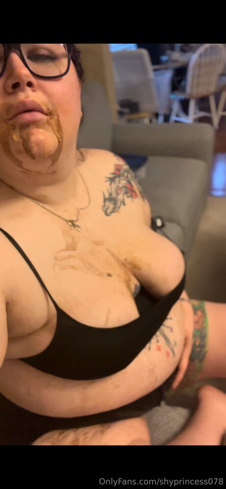 teen lesbian onlyfans free naked picture