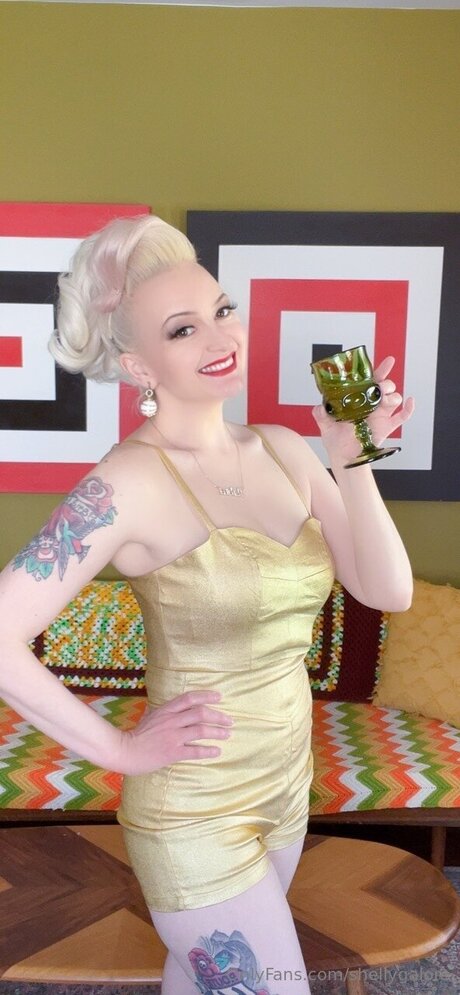 Shellygalore actress img