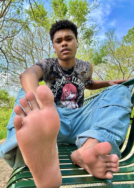 milf handjob onlyfans nude pictures