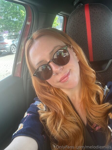 Melodiemills model high quality pic