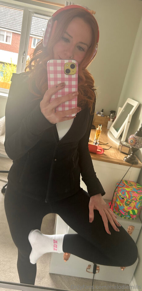 Melodiemills sex model gallery