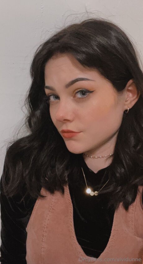 Vividunne pornstar naked photos