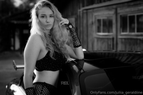 Juliia Geraldiine star adult images