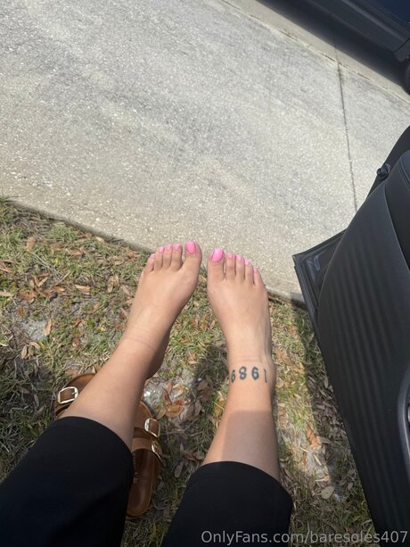 Baresoles407 erotic model image