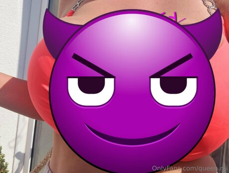 Queen Mi pornstar exclusive img