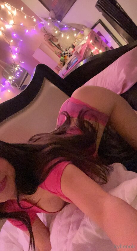 Kylienoir star pretty picture