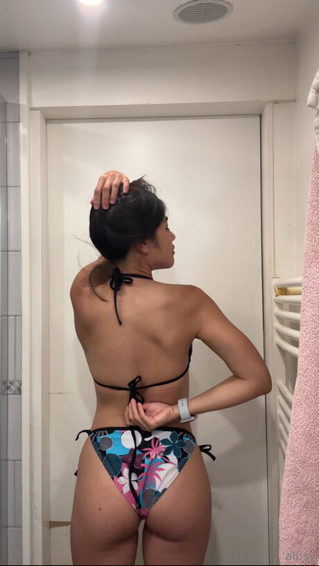 asian girlfriend onlyfans pretty photo