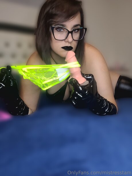 stepdaughter onlyfans sexy naked photo